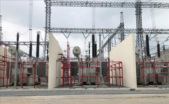 Trạm biến áp 500kV Phố Nối được nâng công suất lên 1.800MVA giúp tăng cường đảm bảo điện cho miền Bắc