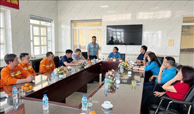 Công đoàn EVNNPT tiếp sức người lao động Truyền tải điện Đông Bắc 2 trong Tháng Công nhân