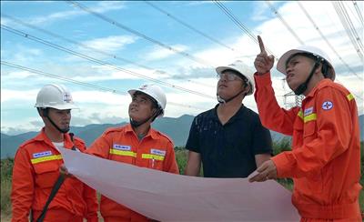 TTĐ Bình Thuận tiếp tục phối hợp hoàn thành di dời thêm 03 điểm giao chéo lưới điện 500 kV với dự án đường cao tốc Bắc-Nam