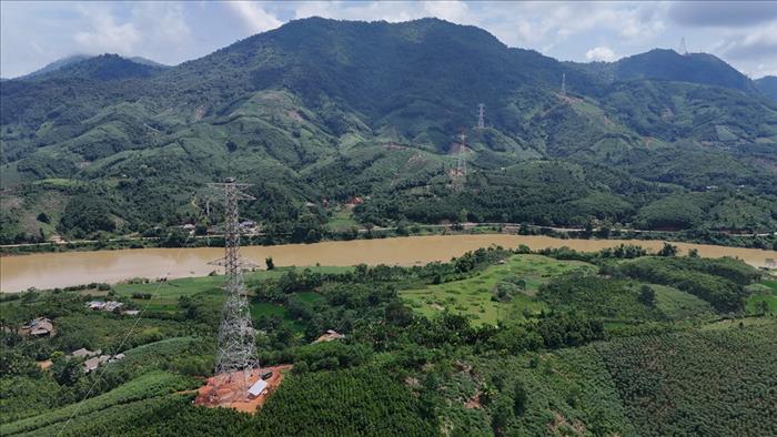 Công ty Truyền tải điện 1 nỗ lực vượt khó, sẵn sàng cán đích mục tiêu nhiệm vụ năm 2025