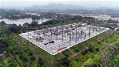 Trạm biến áp 220kV Tuyên Quang được nâng công suất lên 500MVA giúp tăng cường đảm bảo điện cho miền Bắc