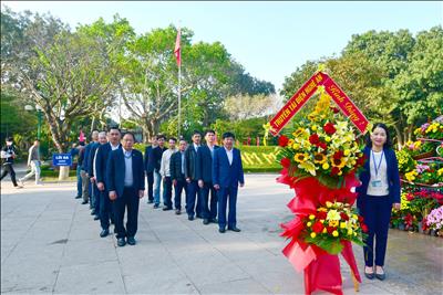 TTĐ Nghệ An tổ chức Lễ dâng hoa, dâng hương tại Nhà tưởng niệm Chủ tịch Hồ Chí Minh nhân dịp đầu Xuân Quý Mão 2023