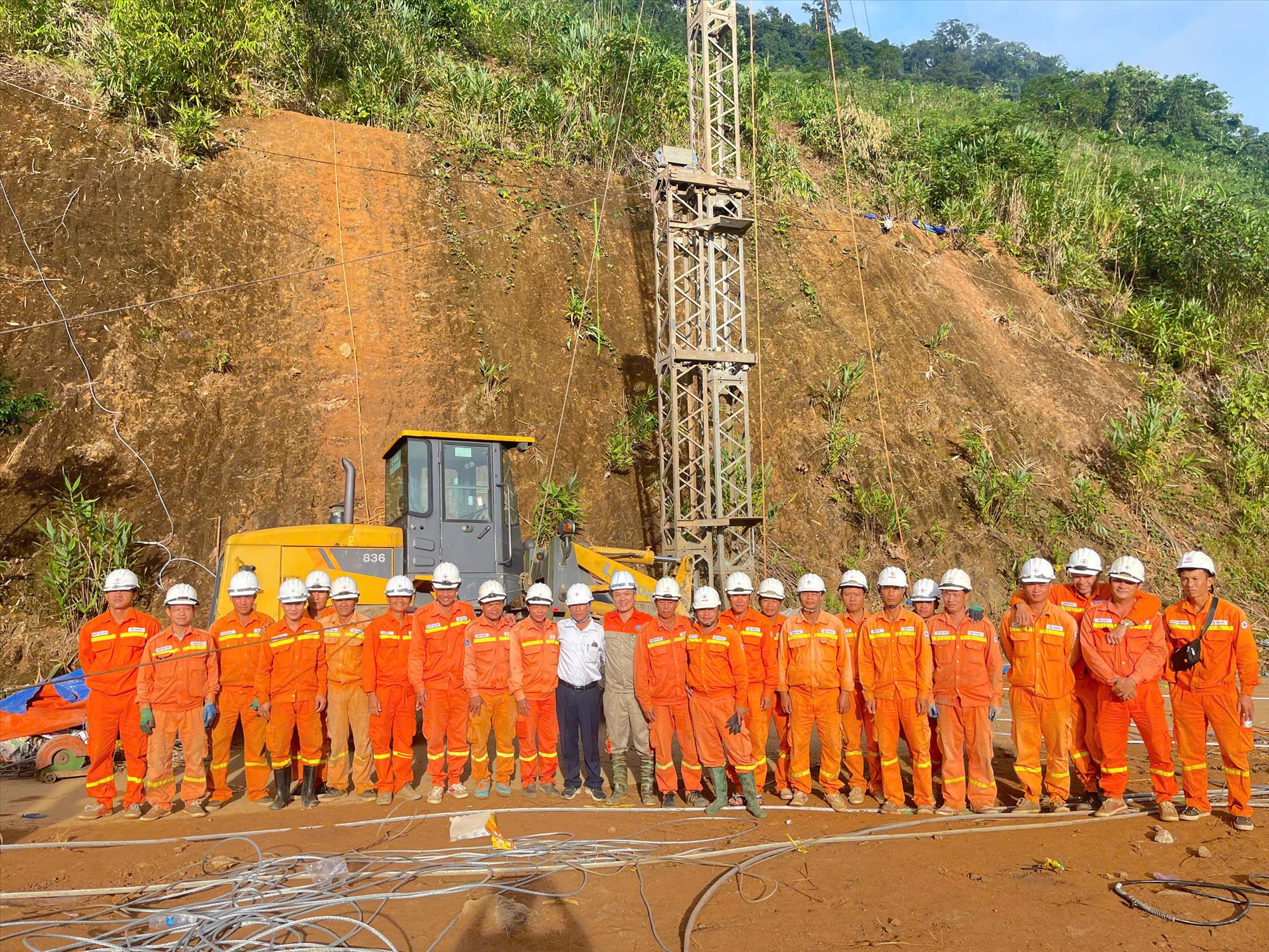 PTC3 hoàn thành hỗ trợ khôi phục đường dây 110kV cung cấp điện cho xã Nam Trà My và khu vực lân cận