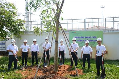 Truyền tải điện miền Đông 1 hưởng ứng phong trào “Tết trồng cây” 