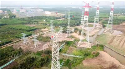 Hoàn thành nghiệm thu đóng điện đường dây 500kV Nhơn Trạch 4 - rẽ Nhà Bè góp phần giải toả công suất Nhà máy điện Nhơn Trạch 4
