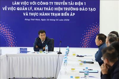 Chủ tịch HĐTV EVNNPT Nguyễn Tuấn Tùng thăm và làm việc tại Hiện trường đào tạo Thái Thụy