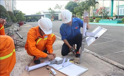 Đoàn thanh niên Truyền tải điện Vĩnh Long: Thắp sáng niềm tin bằng công trình 