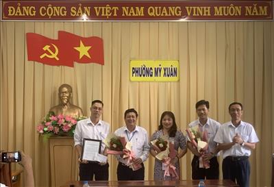 Công ty Truyền tải điện 4 khen thưởng các tập thể và cá nhân đã đóng góp tích cực trong xử lý vi phạm hành lang an toàn lưới điện cao áp
