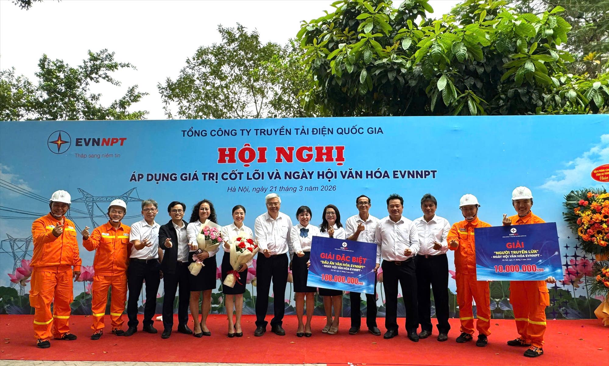 Không chỉ là một ngày hội…