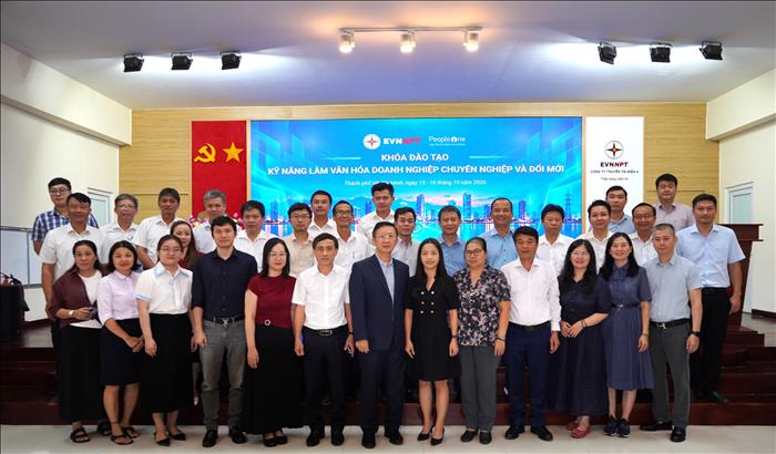 Khóa đào tạo “Kỹ năng làm văn hóa doanh nghiệp chuyên nghiệp và đổi mới” lớp 2 tại TP HCM