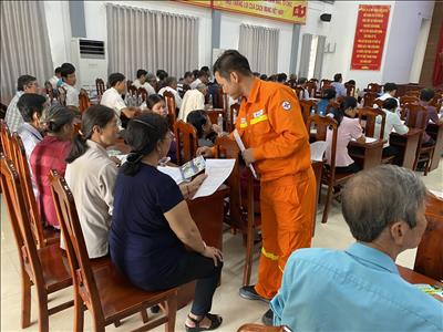 Đẩy mạnh tuyên truyền bảo vệ hành lang lưới điện cao áp - quyết tâm bảo đảm truyền tải điện an toàn trong mùa nắng nóng 2024 