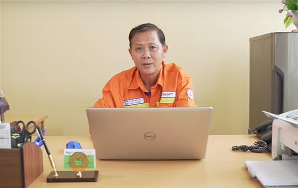 Anh Trần Hữu Phước - trạm trưởng với hơn 37 năm tâm huyết với nghề
