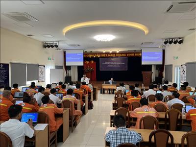 Công ty Truyền tải điện 4 tổ chức khóa đào tạo Phần mềm quản lý vận hành đường dây