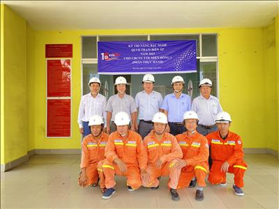Công ty Truyền tải điện 4 tổ chức kiểm tra sát hạch nghề, thi nâng bậc, giữ bậc năm 2023. 