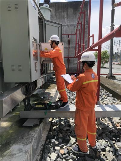 Trạm 500kV Tân Uyên thuộc Truyền Tải Điện Miền Đông 2: tăng cường các biện pháp quản lý kỹ thuật nhằm đảm bảo vận hành ngăn ngừa sự cố mùa mưa bão.