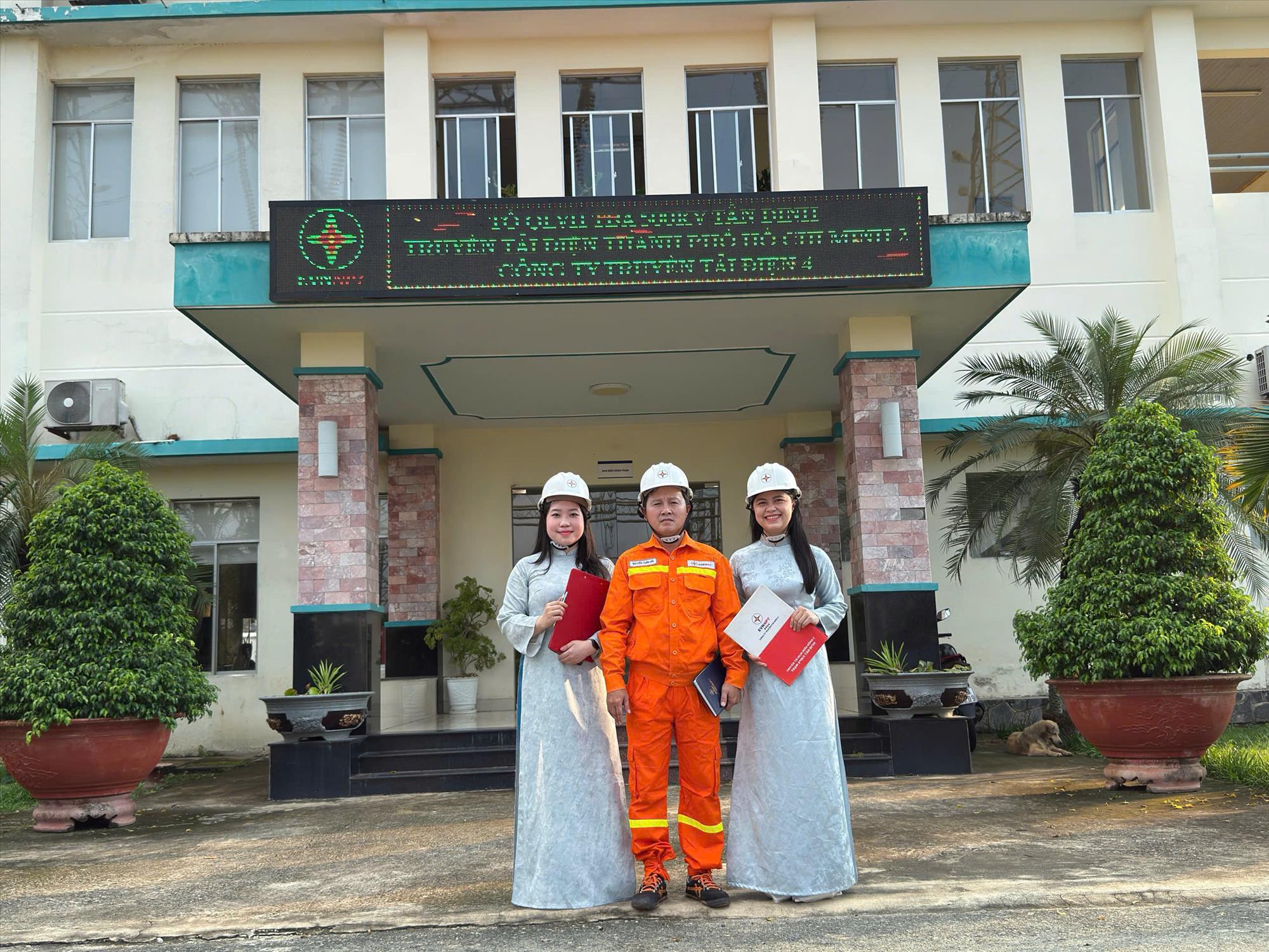 Khi những 