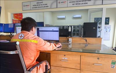 Tổ Quản lý vận hành Trạm 500kV Phú Lâm ứng dụng chuyển đổi số trong công tác an toàn, vệ sinh lao động