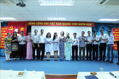 Công đoàn SPMB tổ chức Hội thi văn nghệ chào mừng kỷ niệm 88 năm ngày thành lập Công đoàn Việt Nam và 22 năm ngày thành lập Ban
