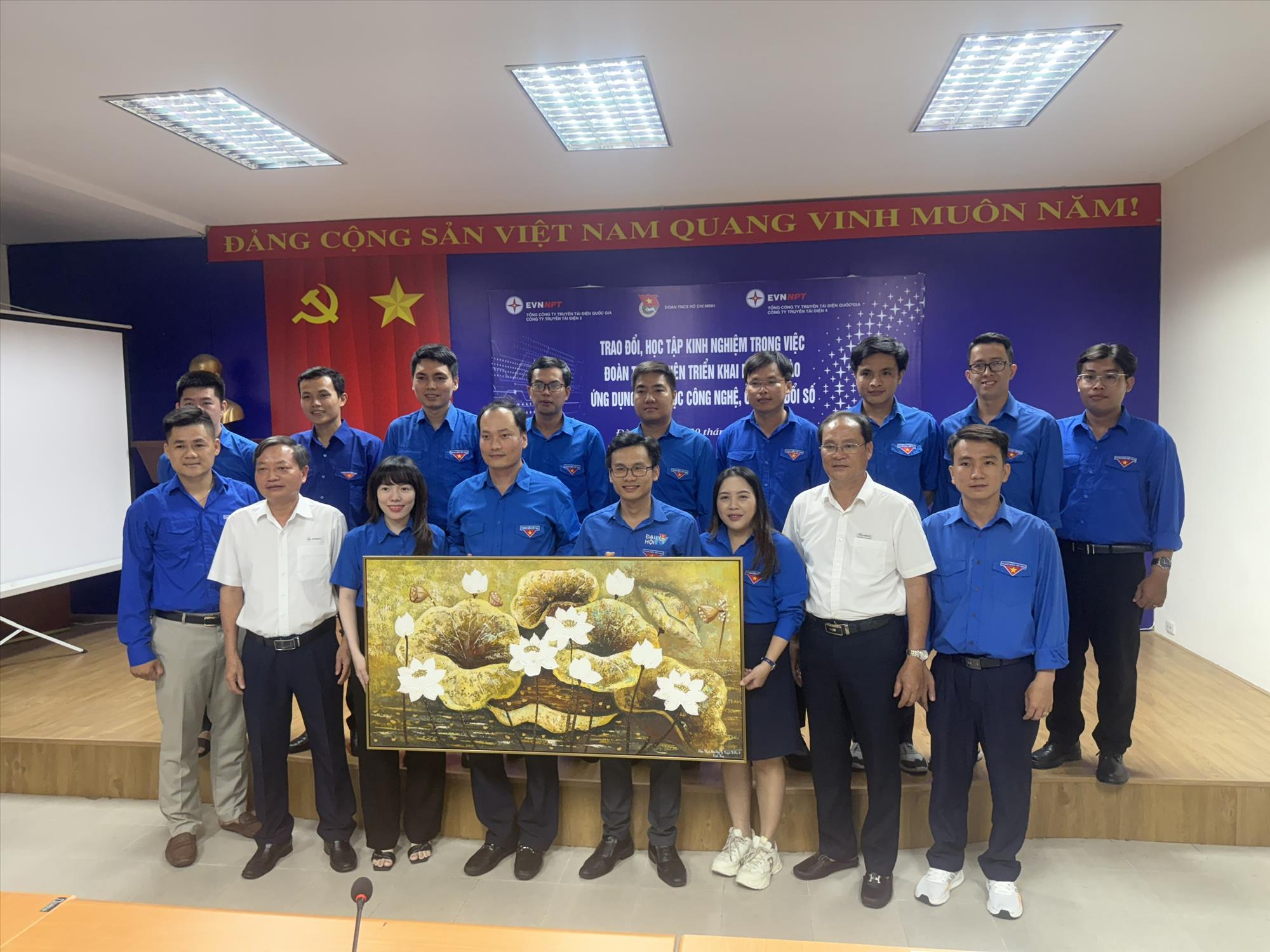 Tuổi trẻ PTC2 và PTC4 chia sẻ kinh nghiệm triển khai ứng dụng công nghệ và chuyển đổi số trong quản lý vận hành