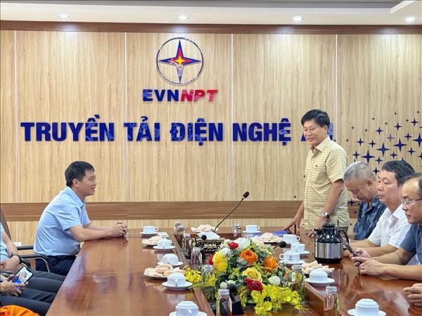 PTC3 thăm hỏi, động viên người lao động các đơn vị truyền tải điện chịu ảnh hưởng bởi mưa bão