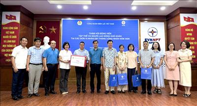 Công đoàn Điện lực Việt Nam tiếp thêm động lực cho Ban QLDA các công trình điện miền Bắc nhân dịp Tháng Công nhân