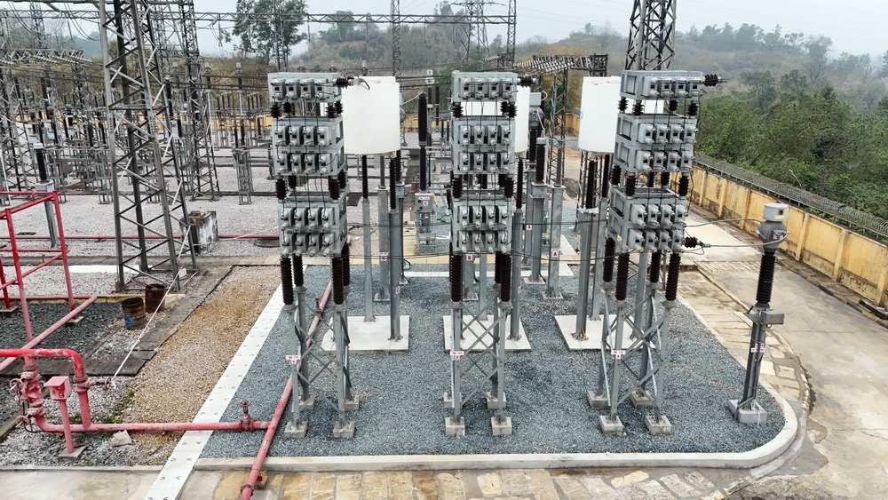 Về đích sớm gần 2 tháng công trình lắp đặt tụ bù ngang 110kV-50MVAr tại TBA 220kV Xuân Mai