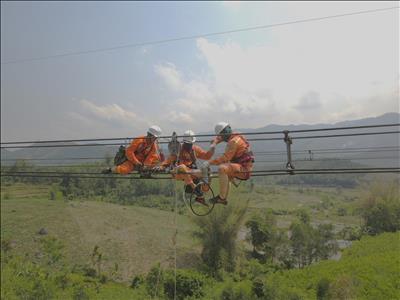 Truyền tải điện Quảng Ngãi tập trung toàn lực, đảm bảo cung ứng điện mùa khô năm 2024