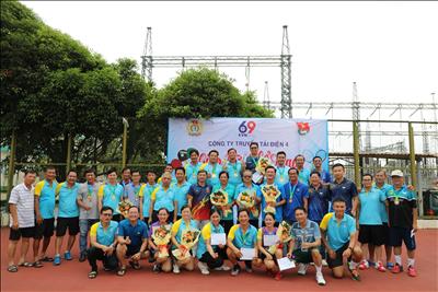 Công ty Truyền tải điện 4 tổ chức giao hữu thể thao chào mừng kỷ niệm ngày Truyền thống ngành Điện lực Việt Nam